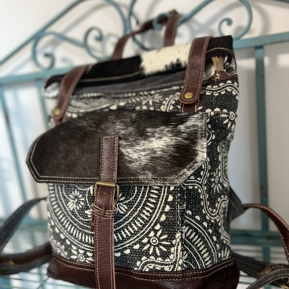 🎒📚🎓Tribal Rug Canvas Leather cowhide Backpack Myra Laptop Work School Backpack - Picture 7 of 8